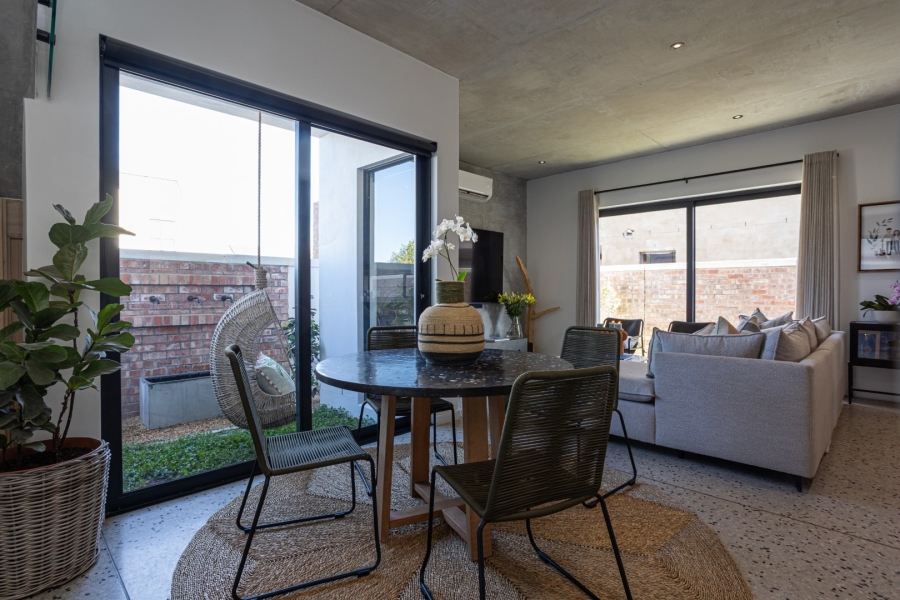 3 Bedroom Property for Sale in Lemoenkloof Western Cape